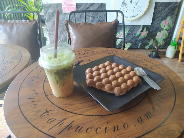 Opinii despre ราชาหมาป่าพ่นไฟ ท่าเรือภูเก็ต în อำเภอถลาง - การบริการอาหารและที่พัก