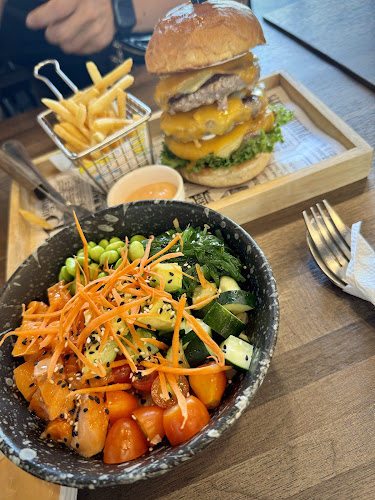 Comentarii opinii despre HASH Burger and More