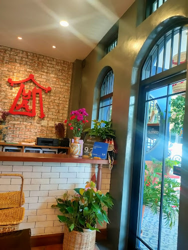 Comentarii opinii despre Lynlan​ Cafe