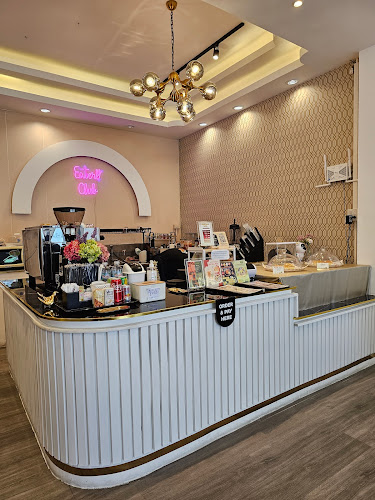 Opinii despre Nana Cha în อำเภอเมืองภูเก็ต - การบริการอาหารและที่พัก