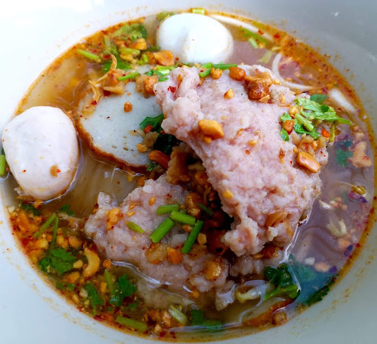 Comentarii opinii despre ครัวอภิรัตต์ริมทางรถไฟ