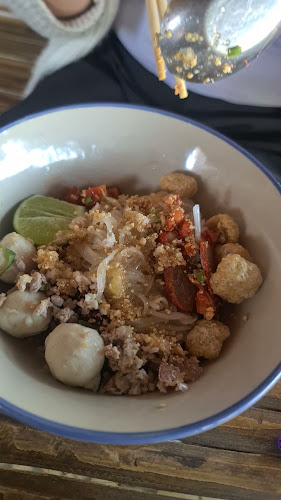 ก๋วยเตี๋ยวไทยโบราณ แม่บุญเรือง