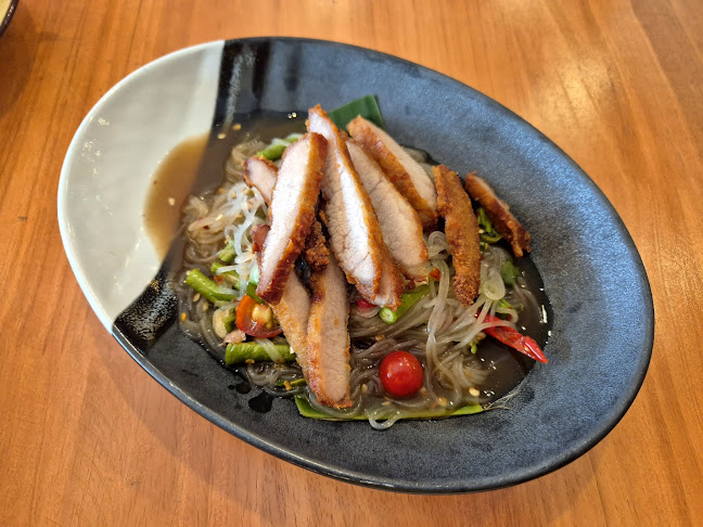 ร้านเจริญลิ้น - การบริการอาหารและที่พัก