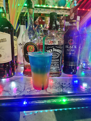 2FA Classic Car Bar Cocktail - เมือง