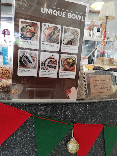 Opinii despre Unique Cafe' în อำเภอเมืองขอนแก่น - การบริการอาหารและที่พัก