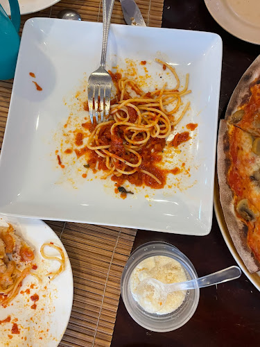 Pizzeria Agli Amici - การบริการอาหารและที่พัก