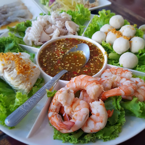 แหลมเจริญ ซีฟู้ด ระยอง - อำเภอเมืองระยอง