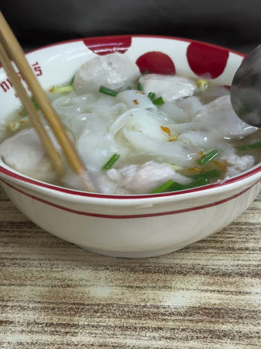 ถนัดศรีหาดใหญ่ (since 1969)肉丸 - การบริการอาหารและที่พัก