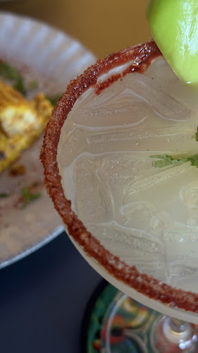 9, 1 ถนน ดีบุก ตำบลตลาดใหญ่ อำเภอเมืองภูเก็ต ภูเก็ต 83000