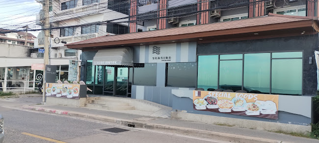 Opinii despre Sea Side Jomtien Beach Restaurant în อำเภอบางละมุง - การบริการอาหารและที่พัก