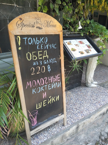 Opinii despre Joy's HOME Bar&Restaurant în อำเภอบางละมุง - การบริการอาหารและที่พัก