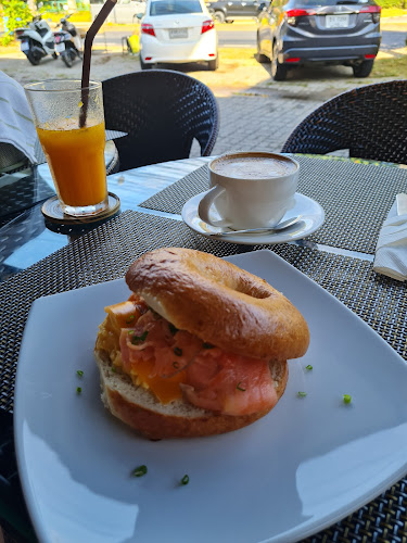 Zebra Cafe - การบริการอาหารและที่พัก