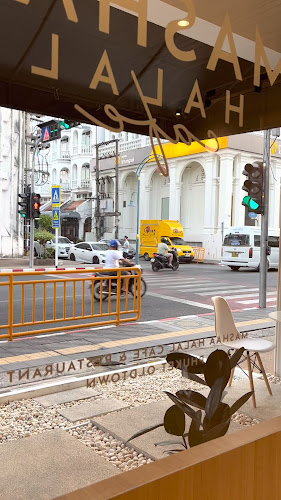 55 ถนน รัษฎา ตำบลตลาดใหญ่ เมือง ภูเก็ต 83000