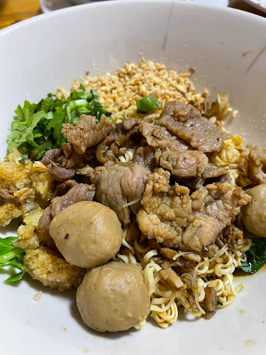 Opinii despre ก๋วยเตี๋ยวเรือ ฅน รังสิต în อำเภอธัญบุรี - การบริการอาหารและที่พัก