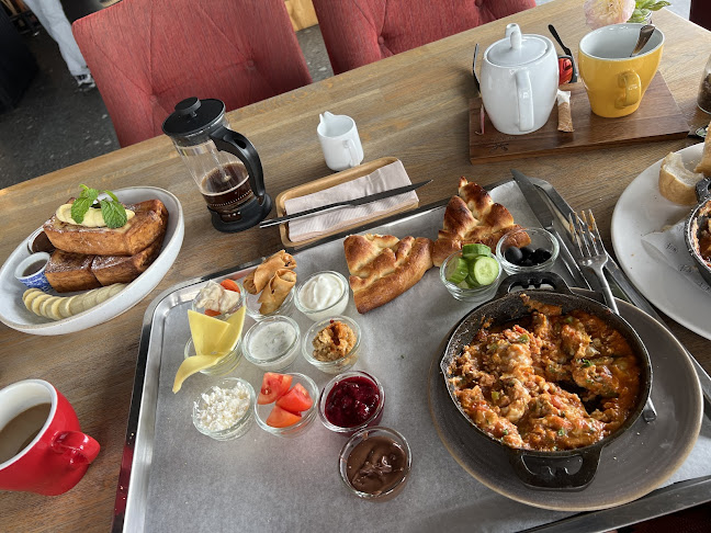 Opinii despre Gallery Cafe Phuket în Town - การบริการอาหารและที่พัก