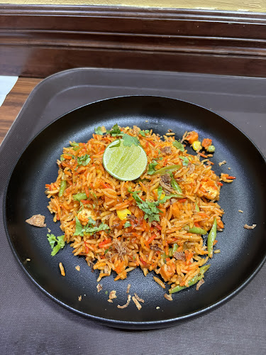 Curry Delight Phuket - การบริการอาหารและที่พัก