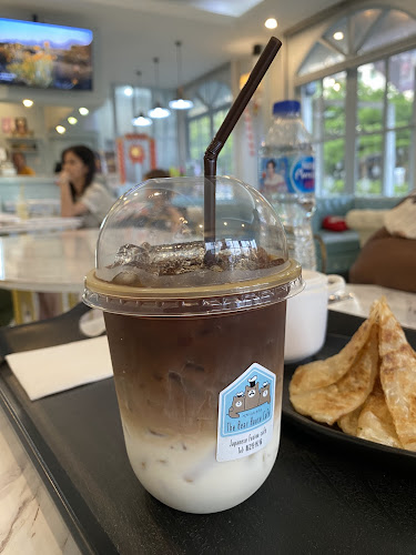 Botanic bakery and cafe สาขาแสงทอง