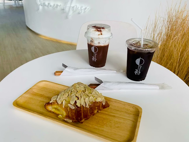 ซัมเมอร์ เฮ้าส์ พัทยา - การบริการอาหารและที่พัก