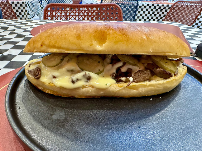 Comentarii opinii despre Santa Monica Diner Pattaya