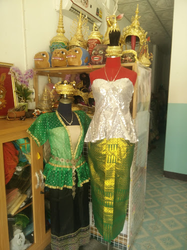 ตลาดสดเทพธนา - การบริการอาหารและที่พัก