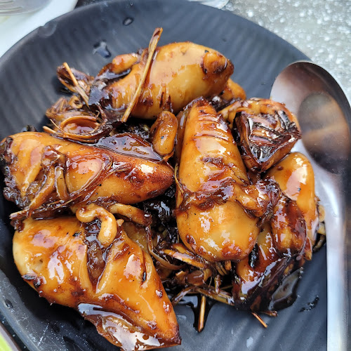 ร้านอาหารแสงทองโภชนา - การบริการอาหารและที่พัก