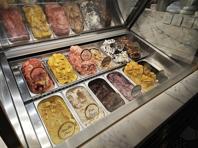 หมู่ที่ 9 420/200 ถนนเลียบชายหาด อำเภอบางละมุง ชลบุรี 20150