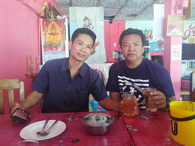 Comentarii opinii despre ร้านอาหารแสงตะวันกุ้งเต้น-ปลาเผา