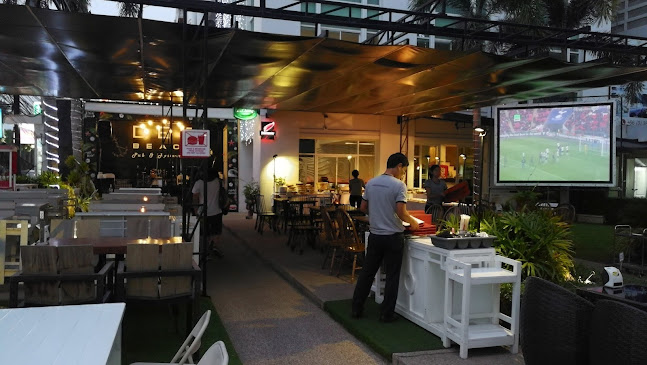 Comentarii opinii despre DEE BEACH PUB & RESTAURANT