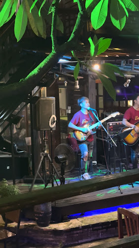 18 Mongkut Library Restaurant - การบริการอาหารและที่พัก