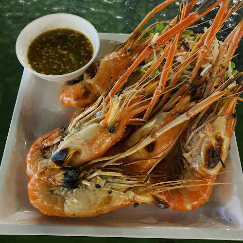 Comentarii opinii despre ครัวสวนสน โคราช​ &​ คาราโอเกะ​ ใหม่