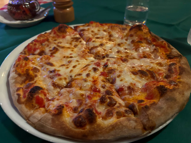 Anema e Core - การบริการอาหารและที่พัก