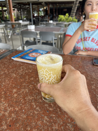 Opinii despre คาเฟ่ เดอ บีช พัทยา în อำเภอบางละมุง - การบริการอาหารและที่พัก