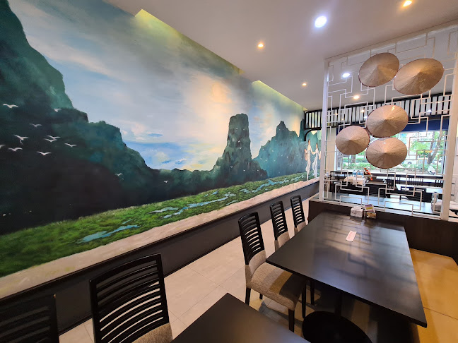 ร้านอาหารเวียดนามซินจ่าวเวียตหาดใหญ่ (วีทีแหนมเนืองหาดใหญ่)