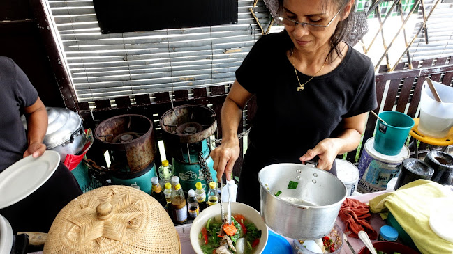 Kin Sen Restaurant - การบริการอาหารและที่พัก