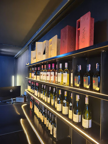 Opinii despre Wine O'Clock khonkaen în อำเภอเมืองขอนแก่น - การบริการอาหารและที่พัก