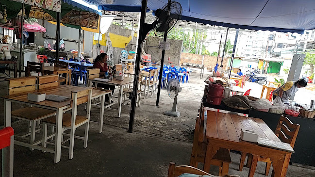 เลขที่ 102/42-44 ซ. พัทยา 3 เมืองพัทยา อำเภอบางละมุง ชลบุรี 20150