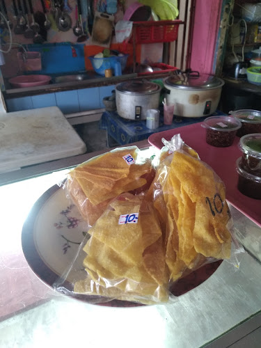 7°58'39.9"N 98°17'30., 4