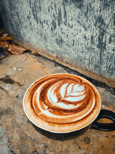 Comentarii opinii despre SIS DAO CAFE