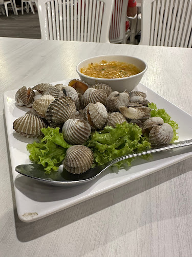 Opinii despre แหลมเจริญ ซีฟู้ด ระยอง în อำเภอเมืองระยอง - การบริการอาหารและที่พัก