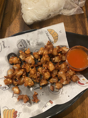 Comentarii opinii despre ครัวฮ่องเต้แจ่วฮ้อน-อาหาร