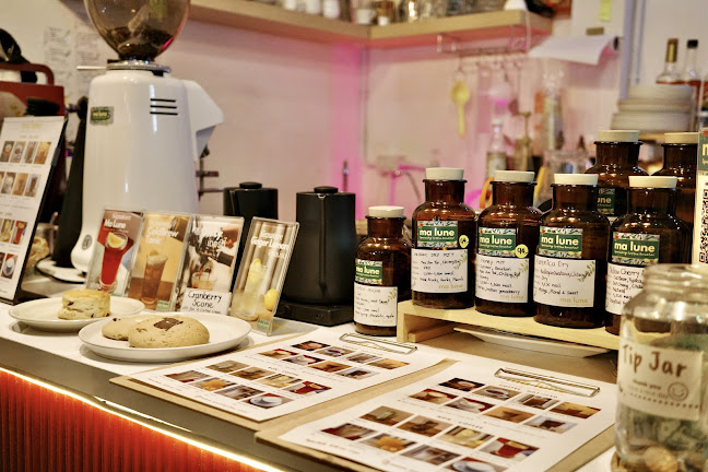 ma lune (มาลูน) Specialty Coffee Roaster