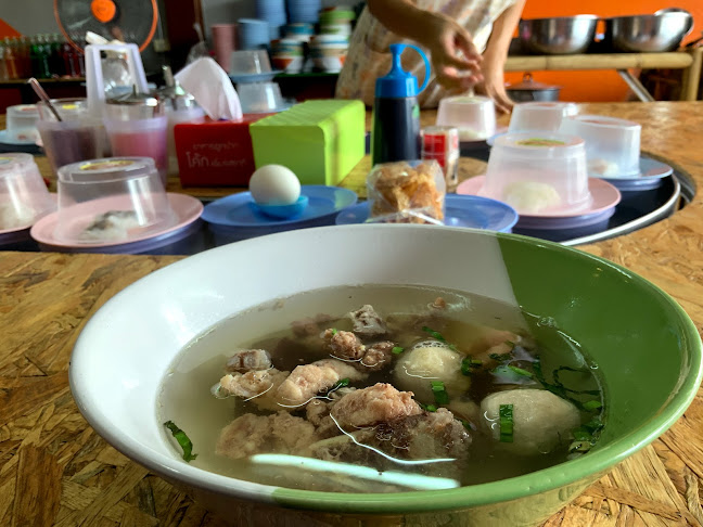 ก๋วยเตี๋ยวปากหม้อแยกน้ำวนหาดใหญ่ - อำเภอหาดใหญ่