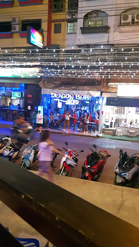 Dragon Bar - การบริการอาหารและที่พัก