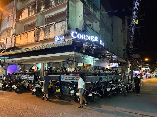Boss Corner Bar