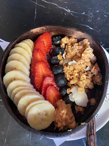 Opinii despre KIRI burger & bowl , kata beach în Muang - การบริการอาหารและที่พัก