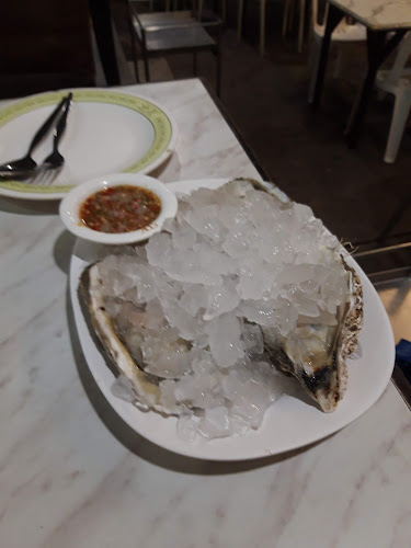 เล้งกี่ - การบริการอาหารและที่พัก