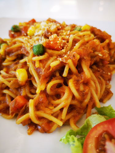 Opinii despre บ้านสวนคาเฟ่ แอนด์ เรสเตอรองส์ în อำเภอหาดใหญ่ - การบริการอาหารและที่พัก