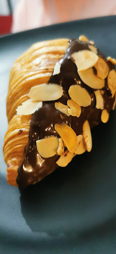 40/5 ทางเข้าหมู่บ้านพูนทรัพย์ ถ. หลวงพ่อแช่ม ตำบล ฉลอง เมือง ภูเก็ต 83130