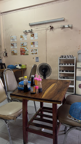 Opinii despre ร้านโกชา ชายสี่ กมลา în อำเภอกะทู้ - การบริการอาหารและที่พัก