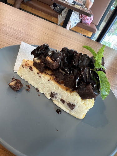 Opinii despre Coffee Farm Rayong în อำเภอเมืองระยอง - การบริการอาหารและที่พัก